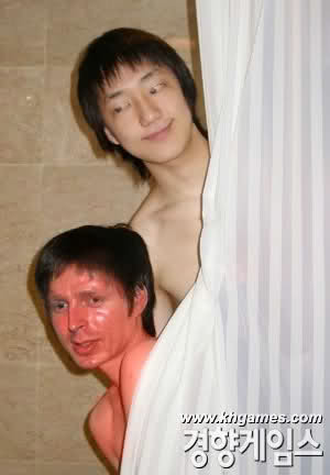 white-ra_and_jaedong_in_the_bath_photoshop
